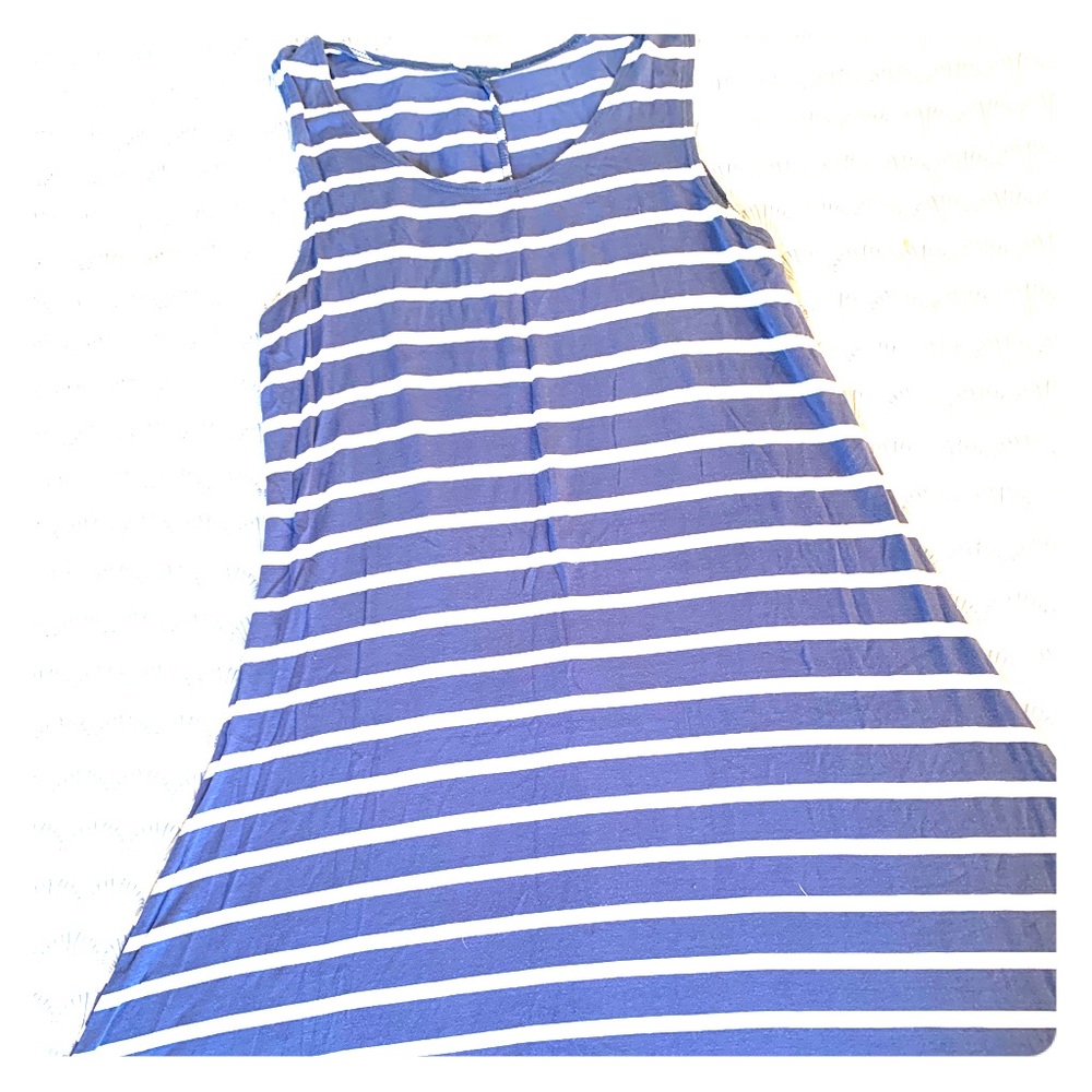 🤚🏼5/$25🤚🏼 NWOT skater dress